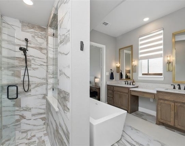 2790 Starwood Drive - Photo Thumbnail 4