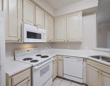11908 Anderson Mill Road - Photo Thumbnail 17