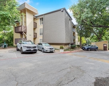 4845 Cedar Springs Road - Photo Thumbnail 15