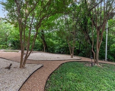 4845 Cedar Springs Road - Photo Thumbnail 23