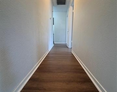 7223 Fuller Circle - Photo Thumbnail 15