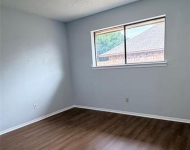 7223 Fuller Circle - Photo Thumbnail 23