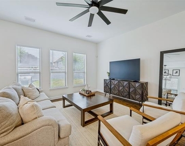 851 Forest Street - Photo Thumbnail 8