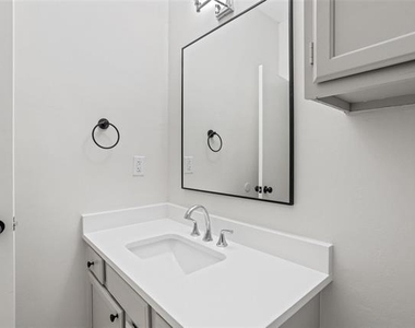 4313 Flamingo Way - Photo Thumbnail 16