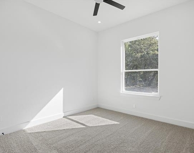 2057 Glenhollow Drive - Photo Thumbnail 17