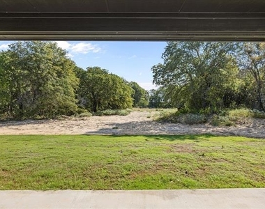 2057 Glenhollow Drive - Photo Thumbnail 34