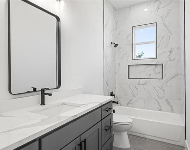 2057 Glenhollow Drive - Photo Thumbnail 15