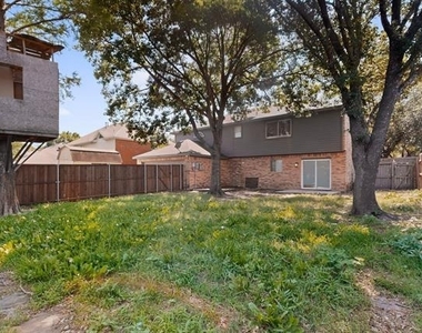 2302 Dana Drive - Photo Thumbnail 39