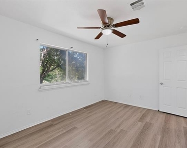 2302 Dana Drive - Photo Thumbnail 30