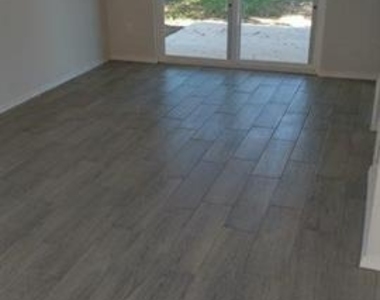 2302 Dana Drive - Photo Thumbnail 4