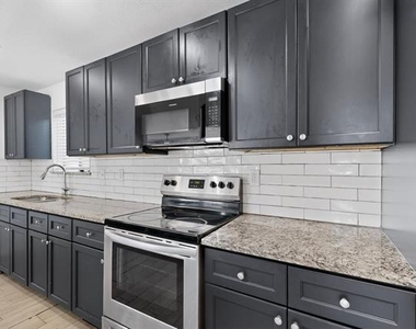2302 Dana Drive - Photo Thumbnail 14