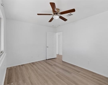 2302 Dana Drive - Photo Thumbnail 31
