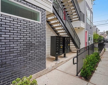 2217 N Fitzhugh Avenue - Photo Thumbnail 36