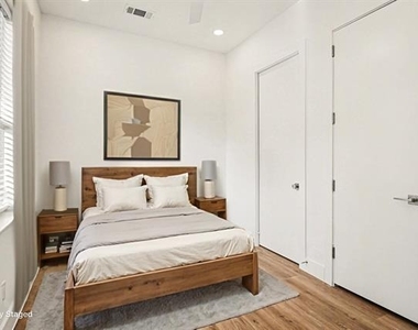 2217 N Fitzhugh Avenue - Photo Thumbnail 13
