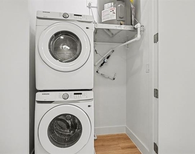 2217 N Fitzhugh Avenue - Photo Thumbnail 23