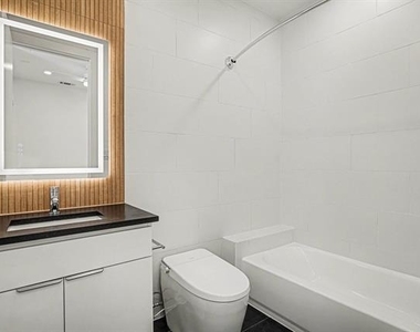 2217 N Fitzhugh Avenue - Photo Thumbnail 21
