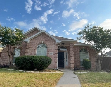 11002 Tree Shadow Lane - Photo Thumbnail 34