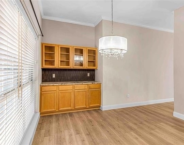 3327 Rosedale Avenue - Photo Thumbnail 7