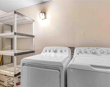 3327 Rosedale Avenue - Photo Thumbnail 18