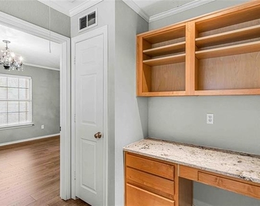 3327 Rosedale Avenue - Photo Thumbnail 14