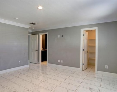 1409 Waterford Drive - Photo Thumbnail 18