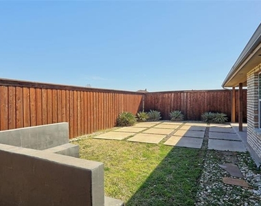 1409 Waterford Drive - Photo Thumbnail 33
