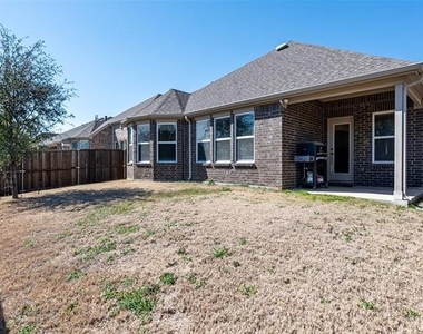 2507 Linwood Drive - Photo Thumbnail 18