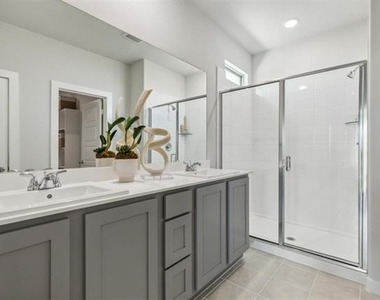 4700 Sandburg Street - Photo Thumbnail 12