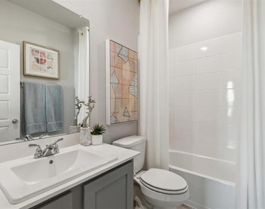 4700 Sandburg Street - Photo Thumbnail 17