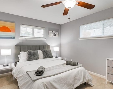 10040 Spokane Circle - Photo Thumbnail 17