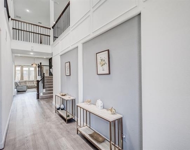 7597 Sanctuary Drive - Photo Thumbnail 5