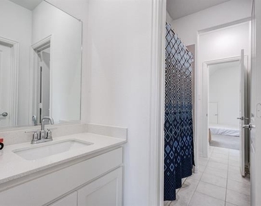 7597 Sanctuary Drive - Photo Thumbnail 37