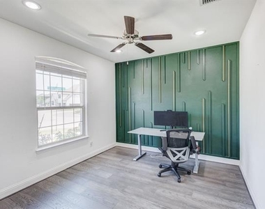7597 Sanctuary Drive - Photo Thumbnail 2