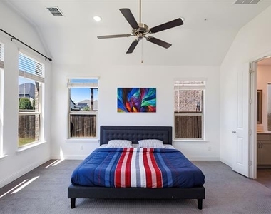 7597 Sanctuary Drive - Photo Thumbnail 21