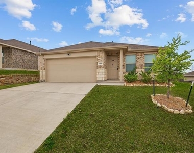 8400 High Robin Avenue - Photo Thumbnail 2