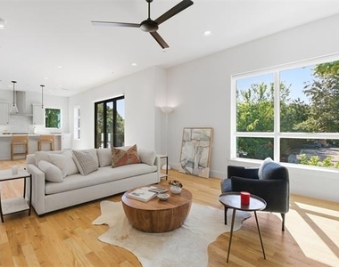6345 Richmond Avenue - Photo Thumbnail 6