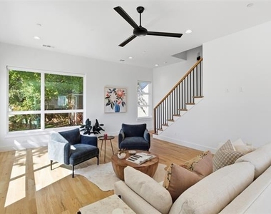 6345 Richmond Avenue - Photo Thumbnail 4