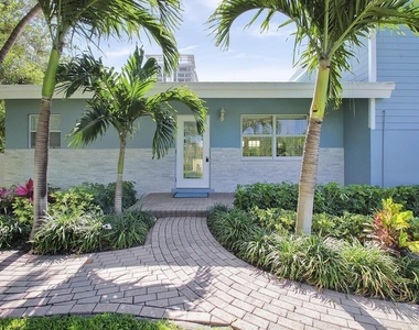 1310 Manor Drive - Photo Thumbnail 1