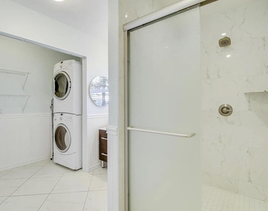 1310 Manor Drive - Photo Thumbnail 12