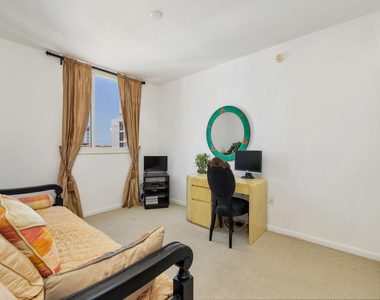 1551 N Flagler Drive - Photo Thumbnail 12