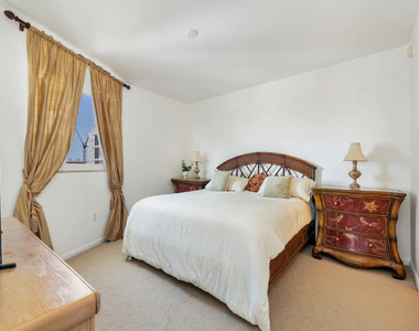 1551 N Flagler Drive - Photo Thumbnail 9