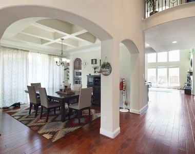 2573 Hannah Circle - Photo Thumbnail 4