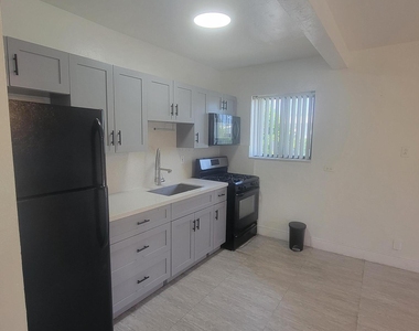 1845 Pembroke Road - Photo Thumbnail 4