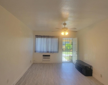 1845 Pembroke Road - Photo Thumbnail 5