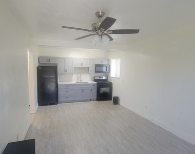 1845 Pembroke Road - Photo Thumbnail 3