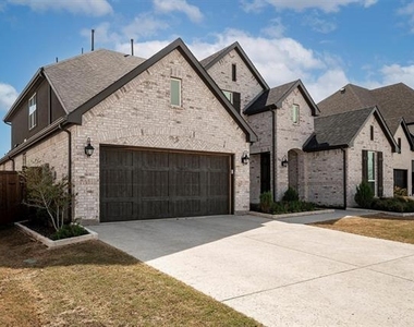2351 Waterford Way - Photo Thumbnail 1