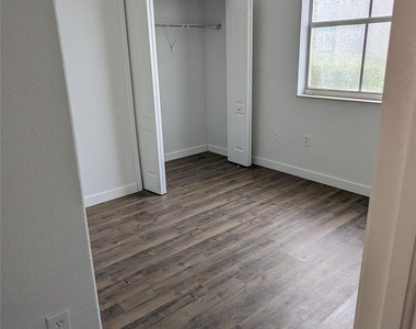 2551 Se 16th Terrace - Photo Thumbnail 7