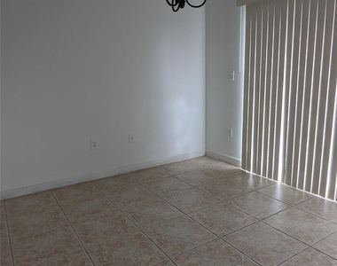 2551 Se 16th Terrace - Photo Thumbnail 3