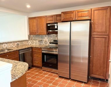 4500 N Flagler Drive - Photo Thumbnail 1