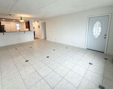 4500 N Flagler Drive - Photo Thumbnail 4